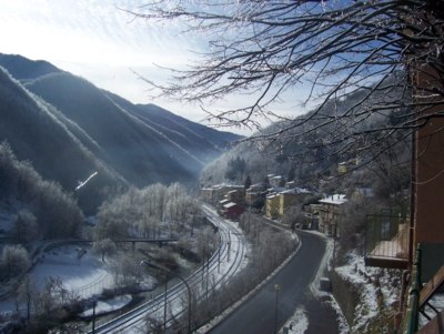  Image name: molino capodanno  2009 303 (204).jpg 
 width: 400 pixel 
 height: 301 pixel 
 Size: 114839 bytes 
 Click to enlarge 